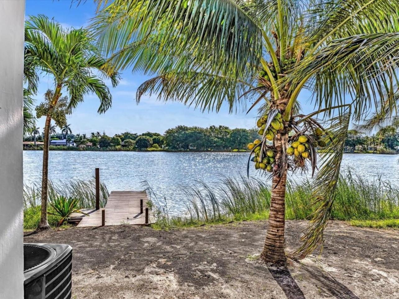 Charming 2Br Lakefront Cottage In Davie Near Beach מראה חיצוני תמונה