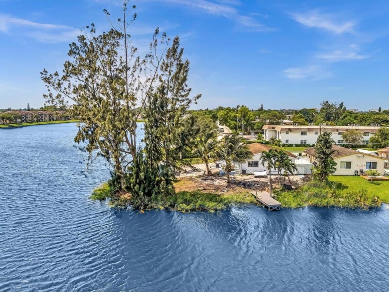 Charming 2Br Lakefront Cottage In Davie Near Beach מראה חיצוני תמונה