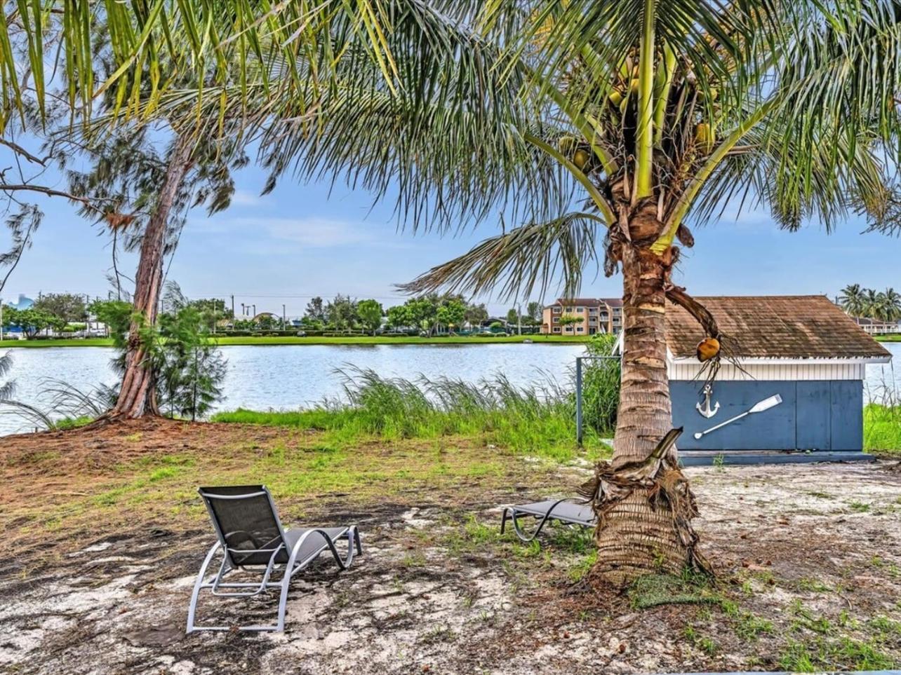 Charming 2Br Lakefront Cottage In Davie Near Beach מראה חיצוני תמונה